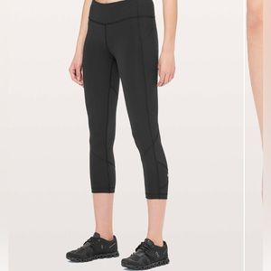 Lululemon Pace Rival Crop *Full-On Luxtreme 22"
